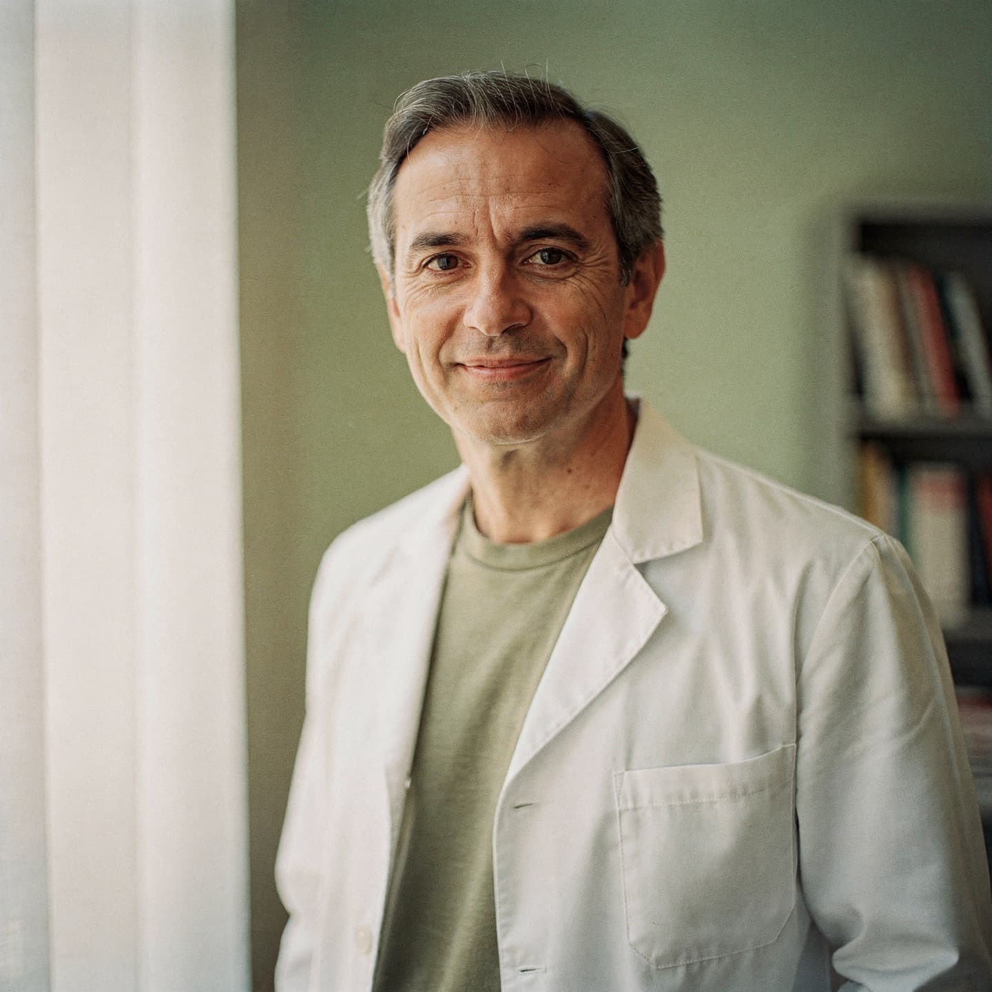 Dr. M.R.